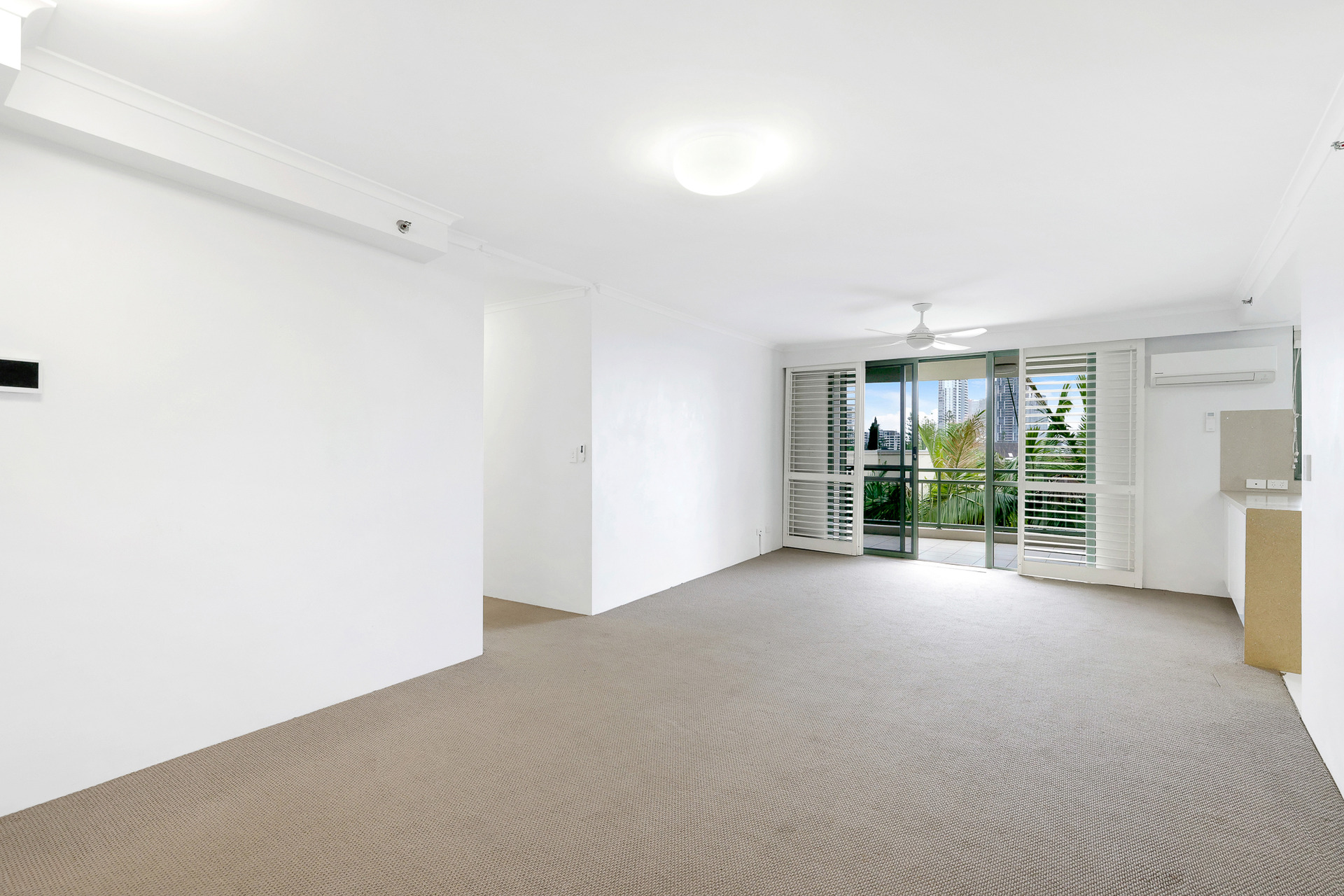 Living Room before virtual staging